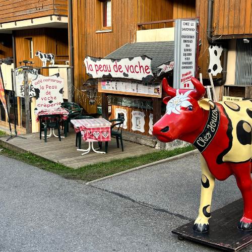 Le Peau de vache restaurant - Eating and drinking in St.Jean d'Aulps