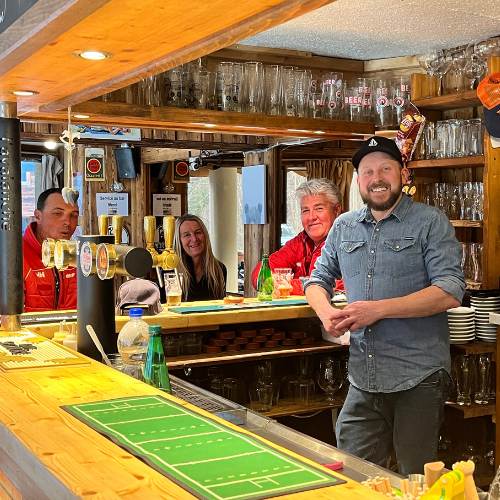 Eating and drinking in St.Jean d'Aulps - L'Avalanche bar