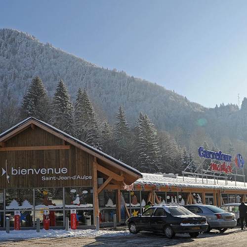 shopping in St.Jean D'Aulps - supermarket
